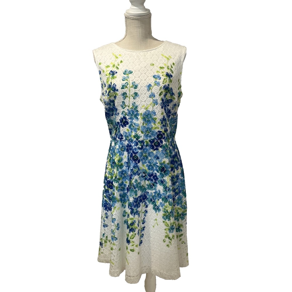 NWT Studio One New York Career Dress Size 12 White Floral Spring Lace Overlay